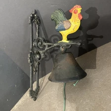 Vintage Cast Iron Rooster Dinner Bell Doorbell Wall Mounted Bell Farm Rustic 15”