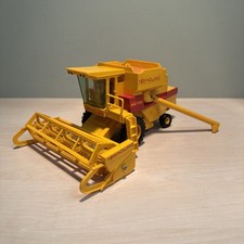Vintage Britains New Holland Combine Harvester TR85 Some Damage, See Photos Rare