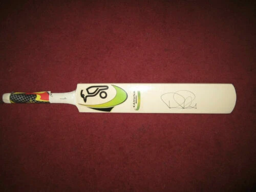 Autographed Cricket Memorabilia