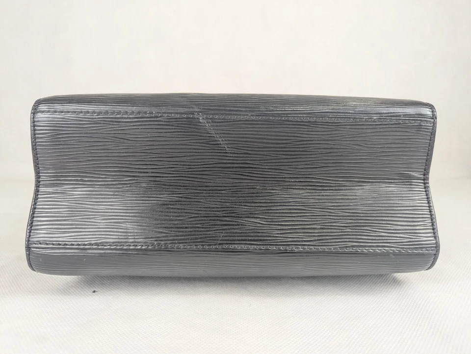 Bolso de Mano LOUIS VUITTON Paris Montaigne Epi Pont Neuf Cuero Negro Hecho en Francia Foto 4 de 4