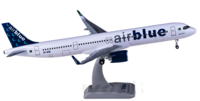 航空機・ヘリコプター STARLUX AIRBUS A321neo 1:200 hogan wings Hogan STARLUX Airlines Airbus A321NEO (with wooden stand and