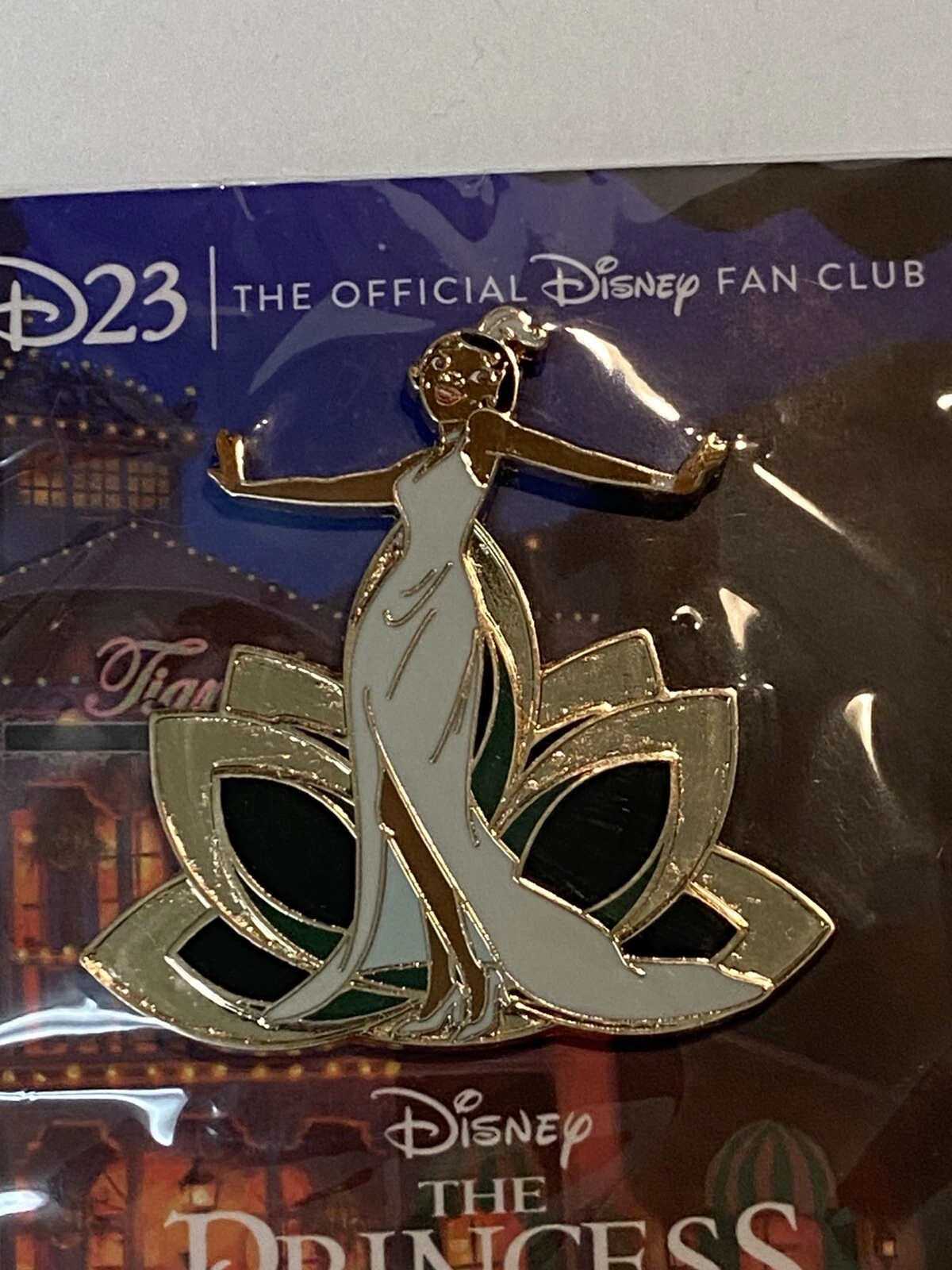 Tiana of Disney The Princess and the Frog Pin D23 Gold Member Exclusive LE 1000