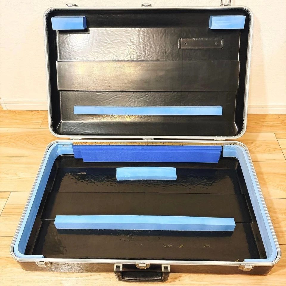 ROLAND SH-1 ANALOG SYNTHESIZER 1978 VINTAGE MONO SYNTH TESTED W/ CASE MANUAL MIJ - Image 4 of 4