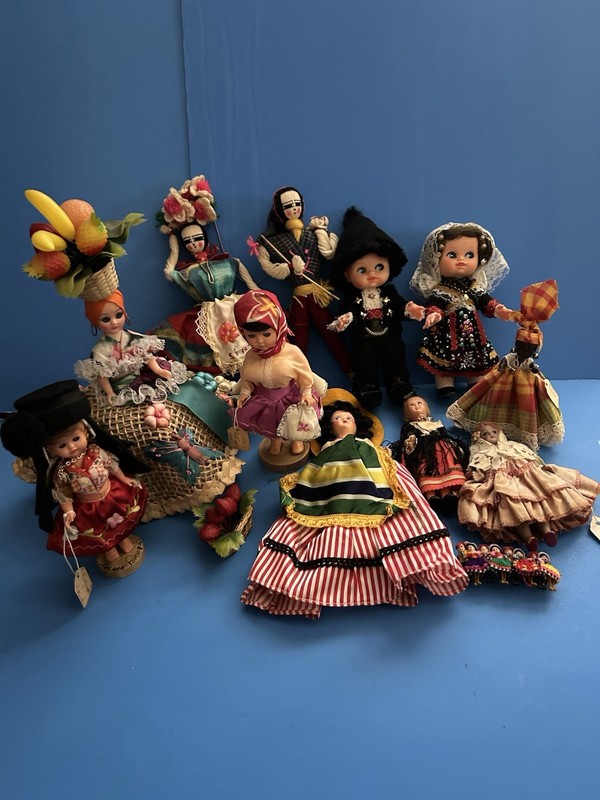 12 LOT-INTERNATIONAL DOLLS-Mexico, Portugal, South America-1950 to 1990s-Vintage