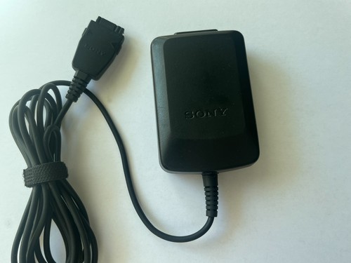 Ładowarka Sony QN-2TC do telefonu komórkowego Sony CMD-Z5 - Zdjęcie 3 z 3