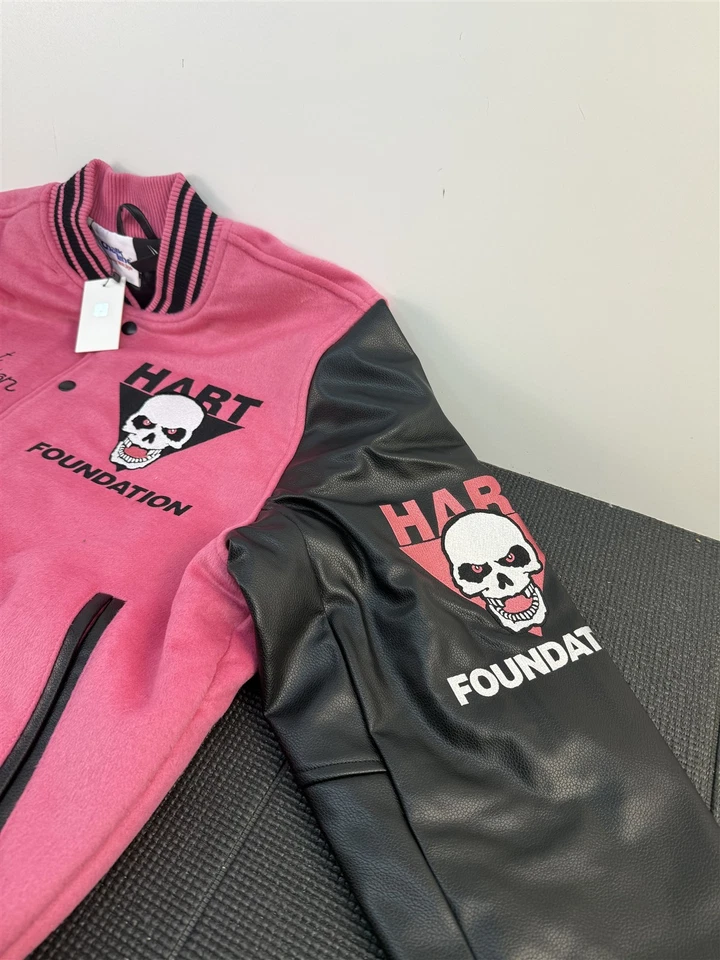 Chaqueta a presión completa satinada base Bret Hart The Hart rosa línea tiza para hombre Foto 2 de 4