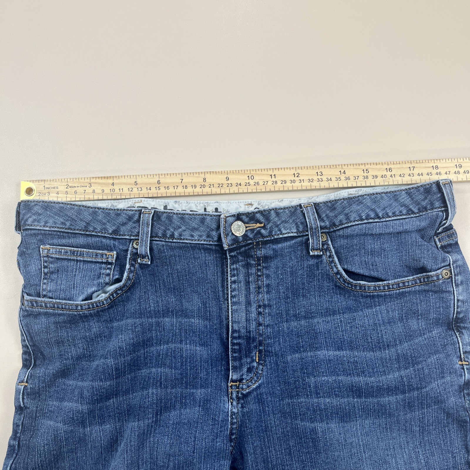 Carhartt Women’s Jeans Size 16 Blue Original Fit Denim Stitched Pocket Design thumbnail 10