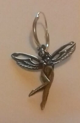 Boucle d'oreille fée métal argenté - Photo 1/3