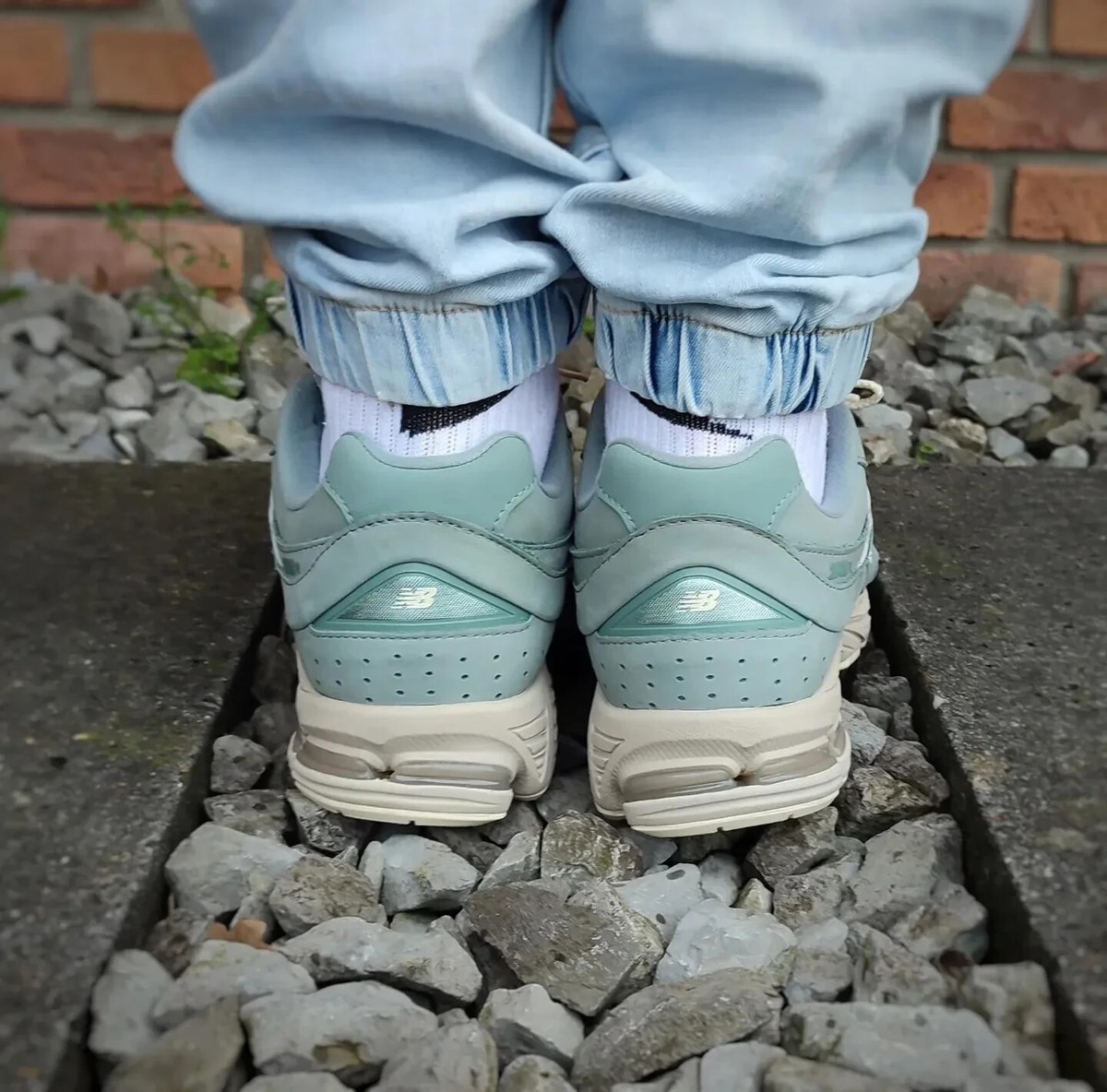 New Balance 2002R x Kith 'Pistachio' (M2002RK1) - Size 11.5 New Balance 2002R x Kith 'Pistachio' (M2002RK1) - Size 11.5