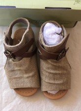 Sarah-Jayne Rancher Natural Sandals Size 7M 171