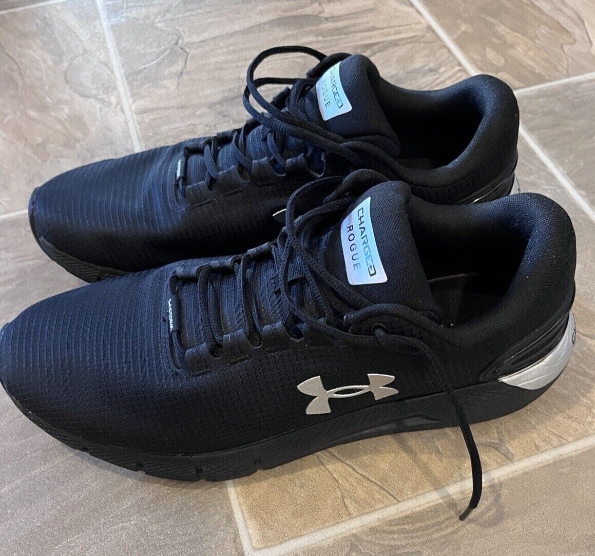 Size 13 Under Armour Charged Rogue Storm Black 30… Gem