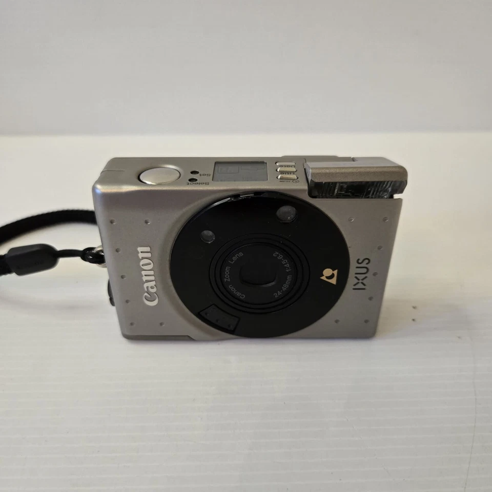 Canon IXUS APS Film Camera w/ Case & Manual – Powers On, Flash Sticks - Image 2 of 4