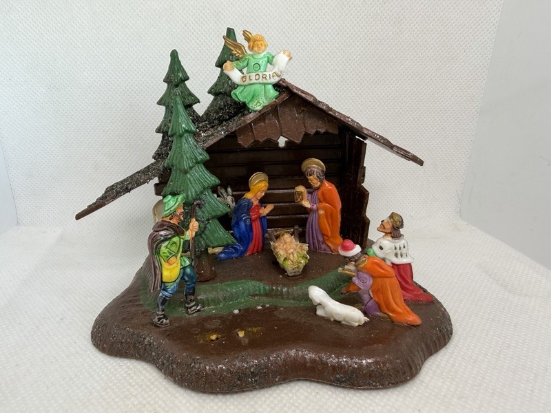 Vintage Hard Plastic Miniature Nativity Scene Hong Kong Creche Manger 5" x 4"