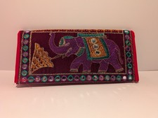 9 1/2 In X 4 1/2 In Embroidered Elephant Clut...