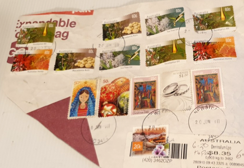 POSTAGE STAMPS Huge Lot of Mostly Used Mostly Australian Stamps Plus Booklets. - Picture 8 of 12