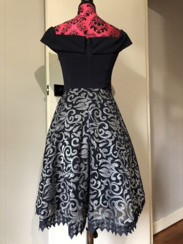Review 8 Dress Fit Flare Navy Contrast Mesh Silver Print Collared Boat Neckline - Picture 11 of 16