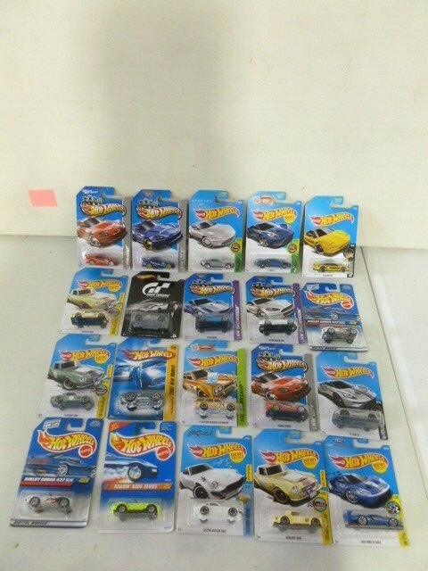 20 Hot Wheels all Sports cars with variations Lot 1029 20 Hot Wheels all Sports cars with variations Lot 1029