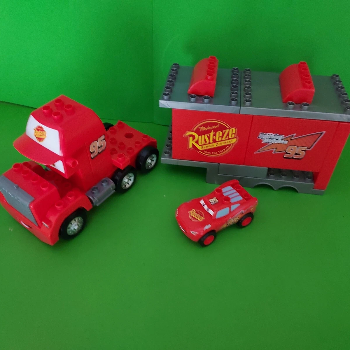 MEGA BLOKS DISNEY PIXAR CARS 7769 MACK LIGHTNING McQUEEN PARTIAL SET