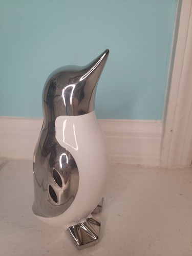 Penguin Potpourri Holder Sachet Figurine Ceramic Chrome and White - Picture 2 of 12