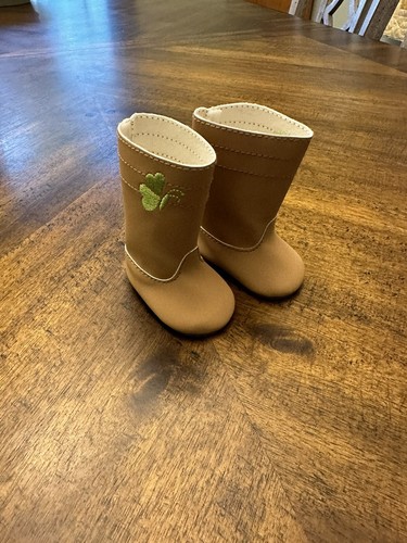 18" American Girl Puppe True Spirit Outfit braune Stiefel mit grünem Schmetterling - Bild 1 von 5