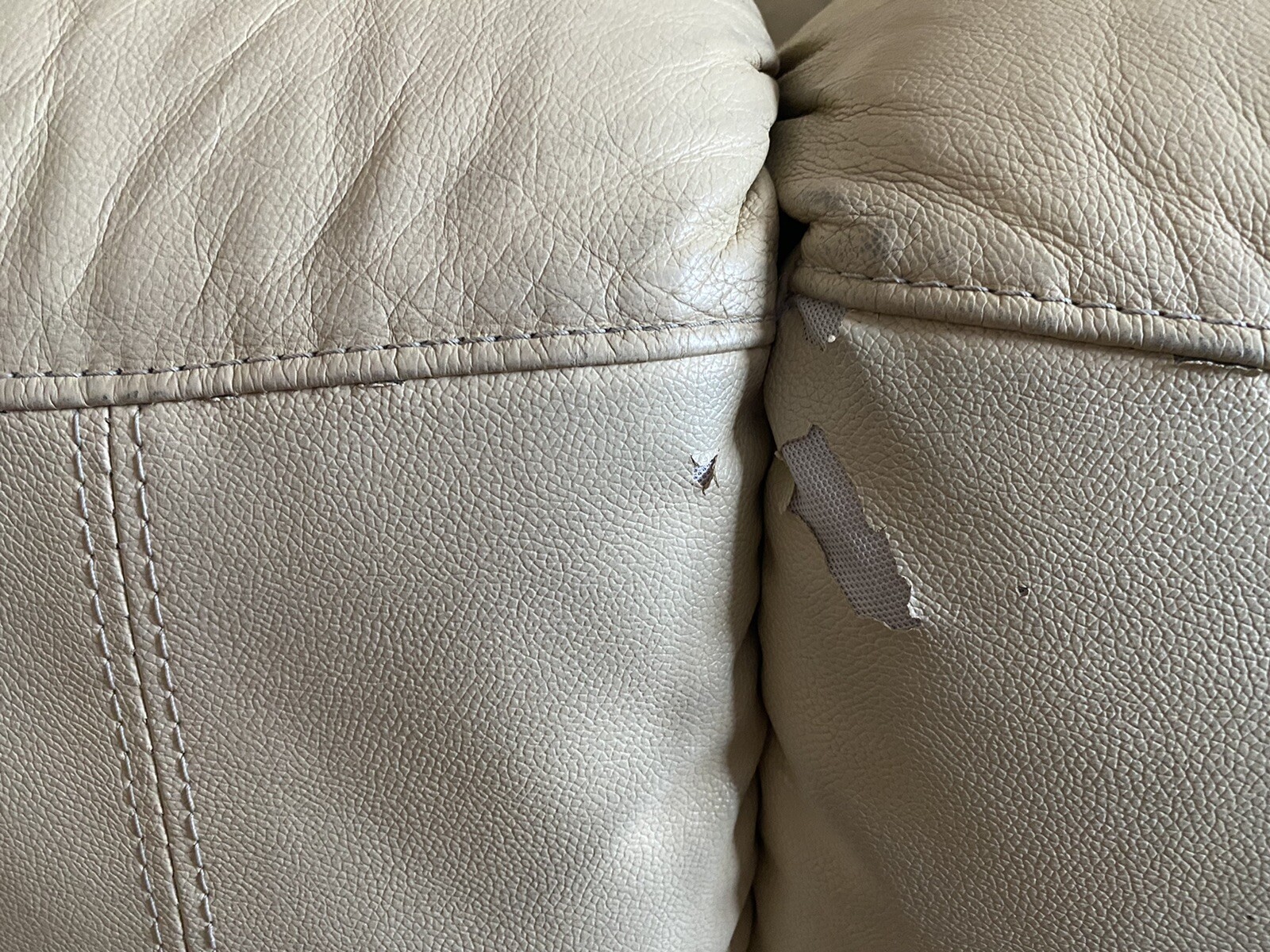 Harveys 3 Seater Recliner Leather Sofa Cream White Good Used Condition