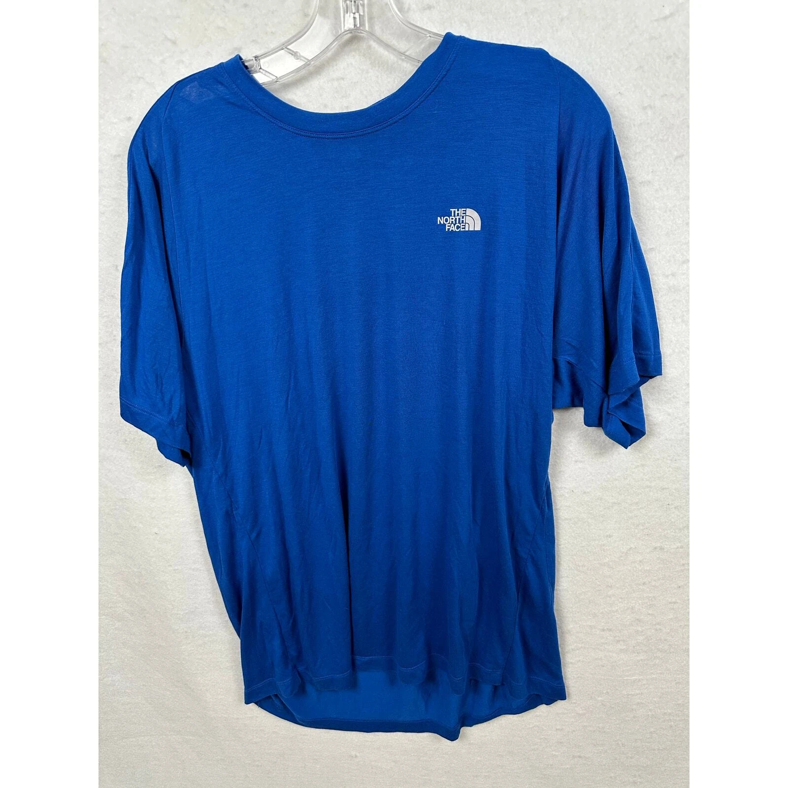 The North Face Men’s Coolmax Blue Crewneck Pullover T-shirt Size XL