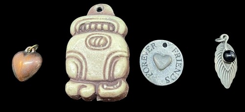 Vintage Charms Lot of 4 Pendant Puffy Heart, Forever Friends, Totem, Leaf - Picture 2 of 12