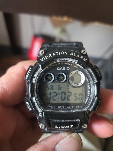Casio W-735H Super Illuminator Vibrationsalarm Uhr