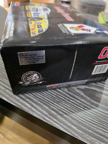 Ashley Force Ronald McDonald House 2009 Mustang Funny Car Limited Edition 1:24 - Picture 4 of 7