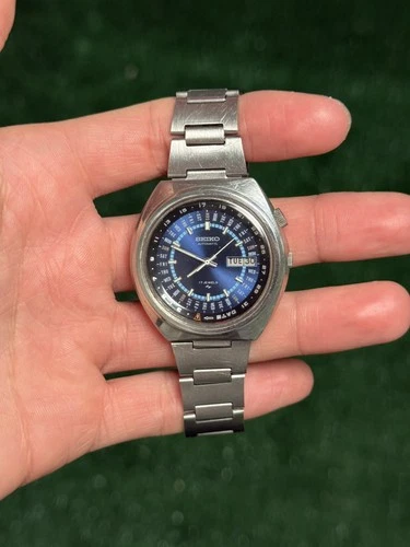Vintage Seiko 7006-6039 World Timer Steel Blue Dial Automatic Men's Watch