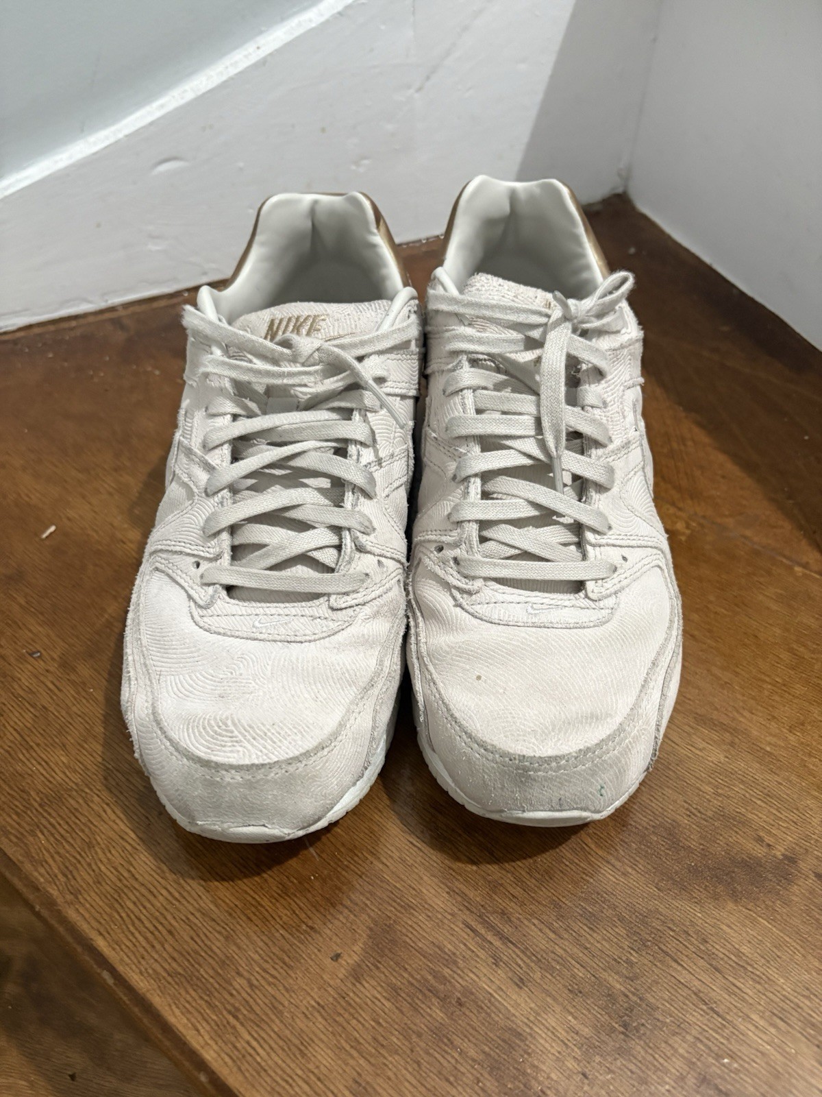 Nike Air Max Command Premium String Metallic Gold… - image 3