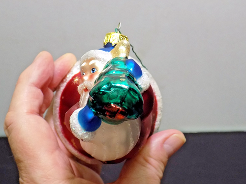 Flying SANTA CLAUS Mercury Glass Hand Painted Christmas Ornament - Picture 5 of 6