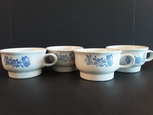 Vintage Pfaltzgraff Yorktown Pattern 4 Mugs Coffee, Tea, Soup (L) - Picture 1 of 9