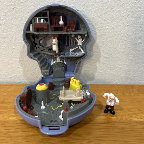 Bluebird Mighty Max 1992 Doom Zone Escapes from Skull Dungeon