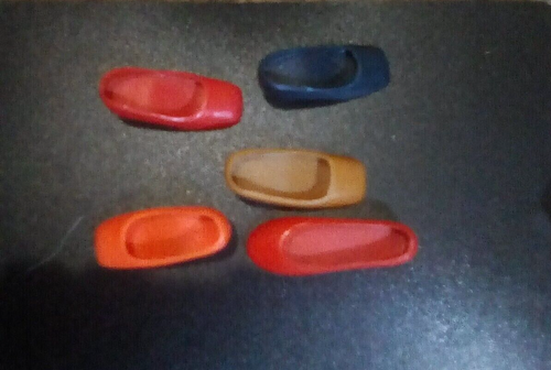 Vintage 1960s Barbie single shoe assortment - Picture 2 of 2