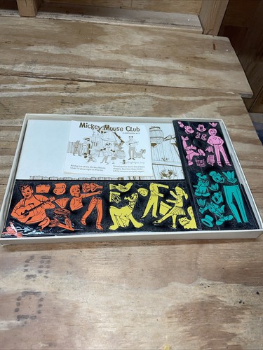 Vintage 1962 MICKEY MOUSE CLUB Cartoon Kit Colorforms Walt Disney Near Complete - Picture 12 of 18