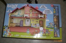 Bluey Heeler Family Home Outdoor BBQ Playset NEW SEALED 4 Figures