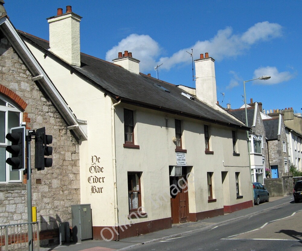 Photo 6x4 Ye Olde Cider Bar, Newton Abbot Located on East Street at the