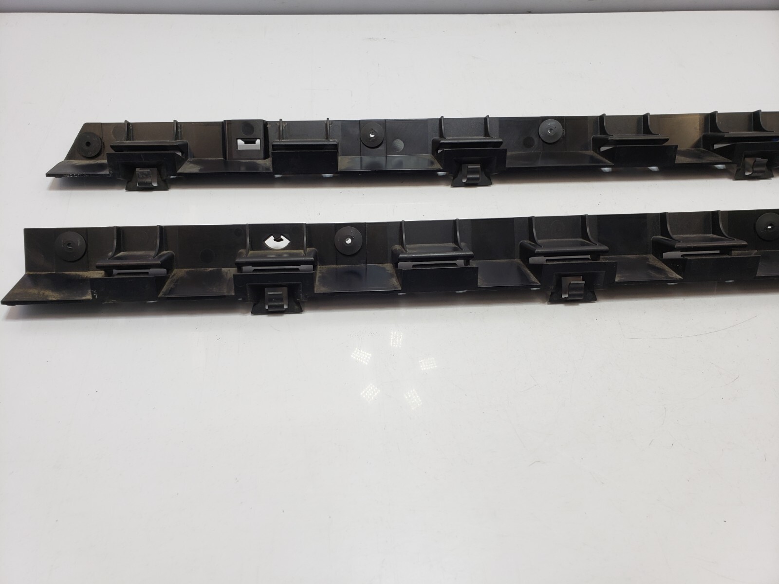 ✅ 10-14 OEM Rolls-Royce Ghost RR4 Front Left Right Side Rocker Panel Bracket