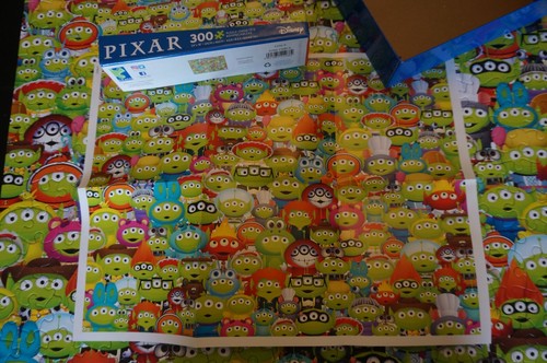 PUZZLE Disney TOY Story ALIENS en Disfraz 300 Piezas Puzzle NIÑO GRANDE Adulto DIVERTIDO - Imagen 5 de 11