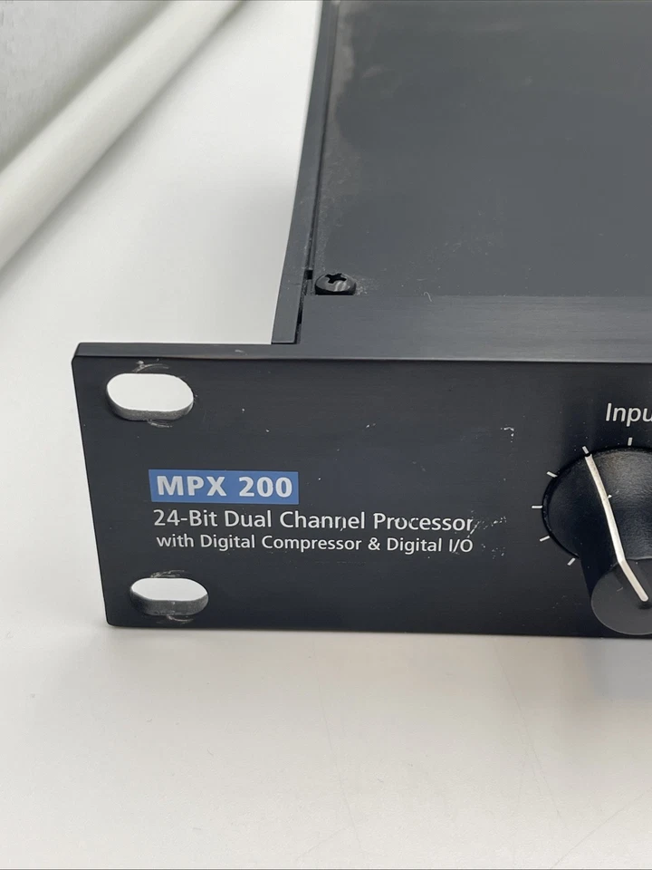 Lexicon MPX-200 24-Bit Dual Channel Effects Processor USED - Image 2 of 4