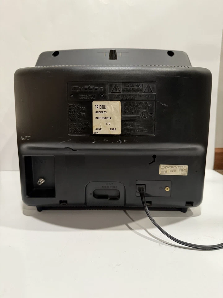 Quasar CRT TV With Remote - Retro Gaming - Tested and Working - Vintage  - Image 4 of 4