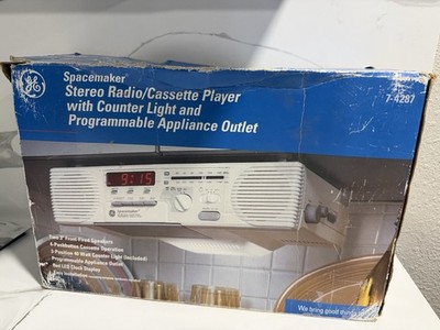 GE Spacemaker Stereo Radio/Cassette Player With Counter Light 7-4287 RARE