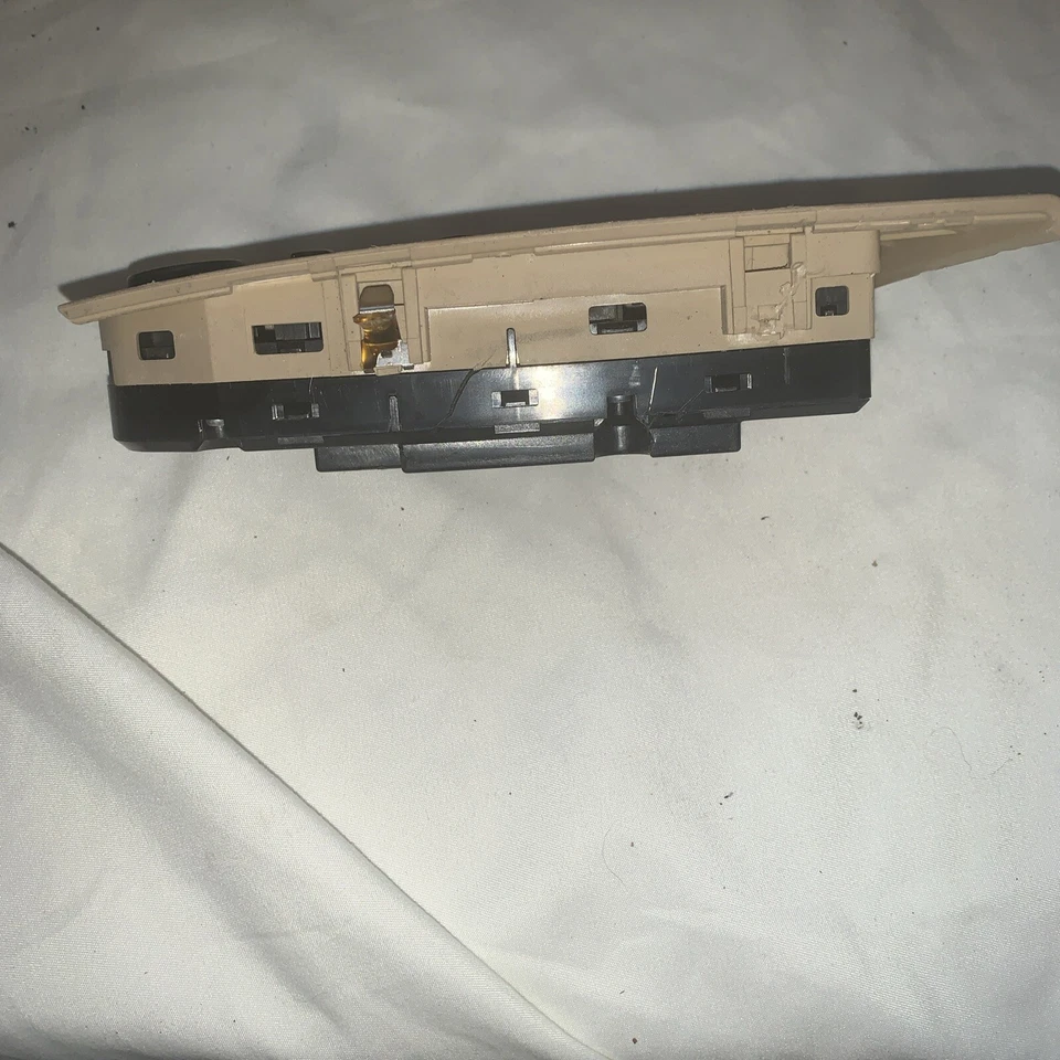 6951905 Window Glass Driver Master Switch Tan Bezel 2006 BMW 530xi S-228RM - Image 2 of 4