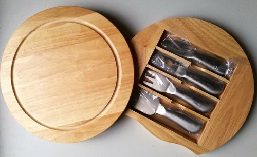 Tagliere in legno x formaggi set coltelli inox - Foto 3 di 3