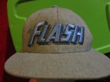 THE FLASH DC COMICS ORIGINALS BRAND RAISED SEWN PRINT SNAPBACK BASEBALL HAT CAP