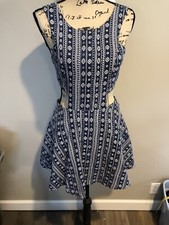 Lucca Couture Urban Outfitters Dress Bus & White Open Back Fit & Flare Sm EUC