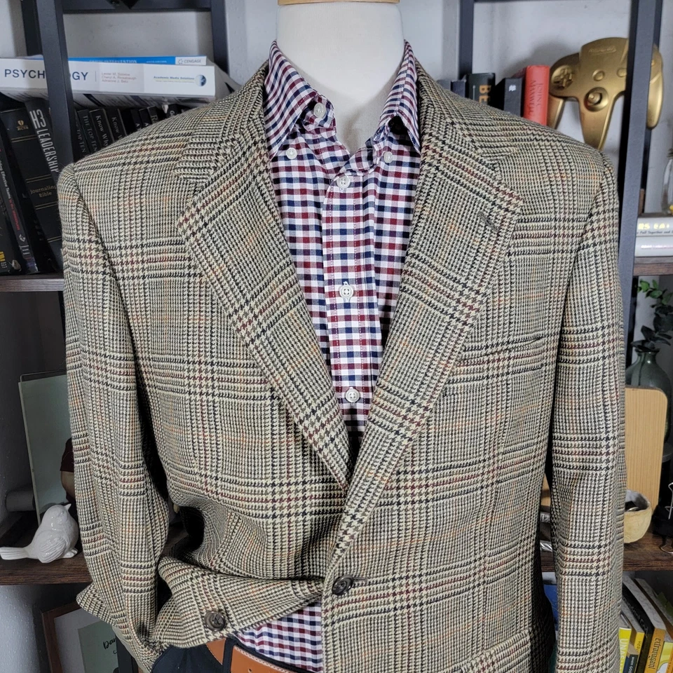 VTG Roudtree Yorke Men's Tweed Sport Coat Blazer Two Button Plaid Wool Size 42R - Image 2 of 4