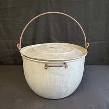 VTG Old  Wear-ever Aluminum #128 Large Round Stock Pot Cauldron With Handles 