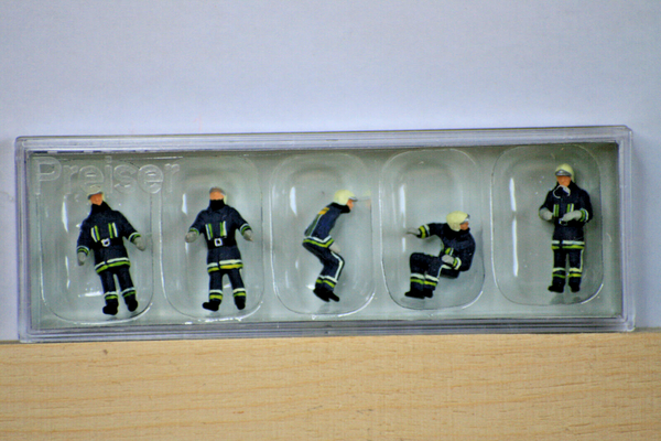 Preiser 10487 Ho 1:87; FeuerwehrmäNner In Moderner Einsatzkleidung ; Neu & Ovp-image